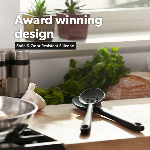 DI ORO Living ladle in action for stirring and pouring