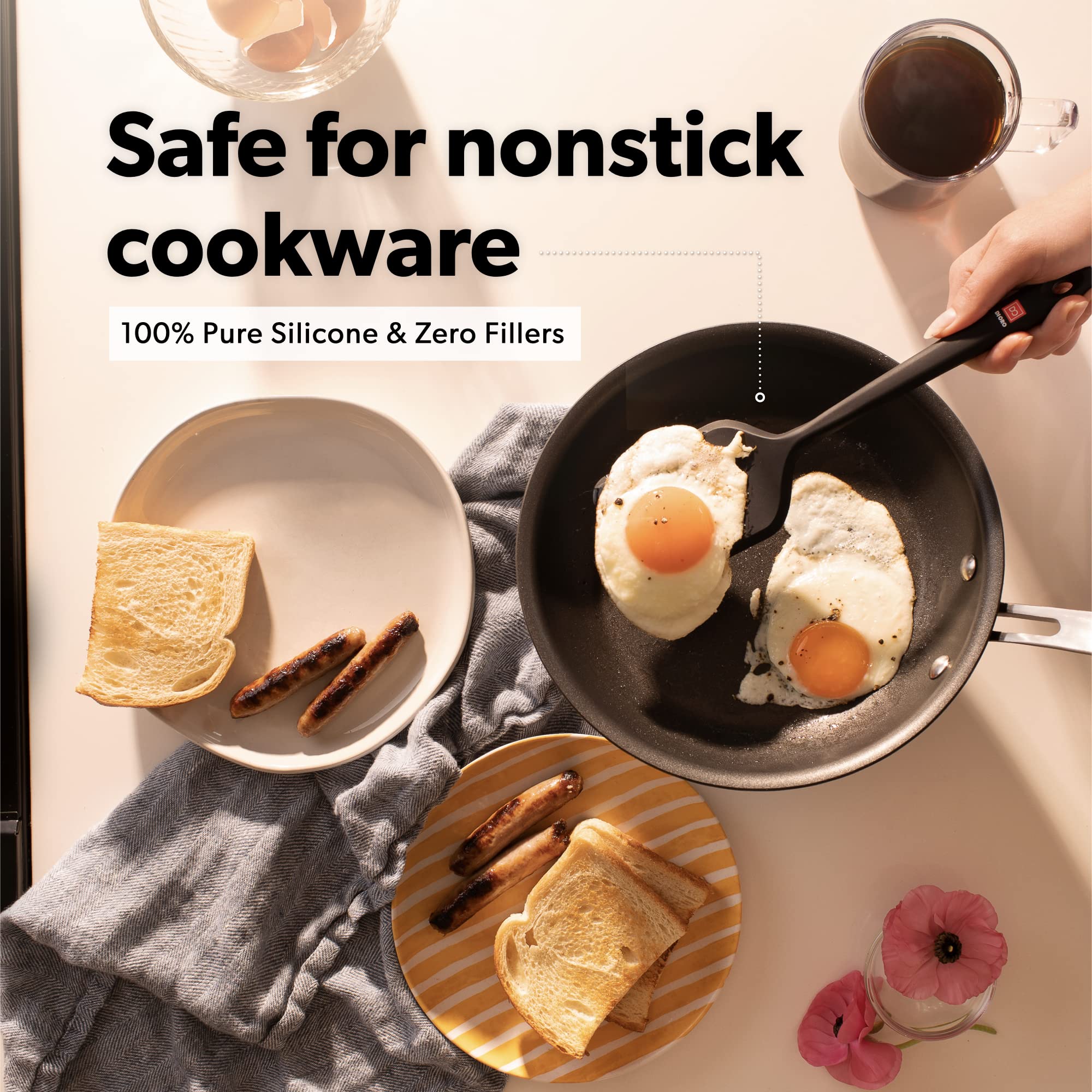 DI ORO silicone turner with ergonomic handle for precise flipping