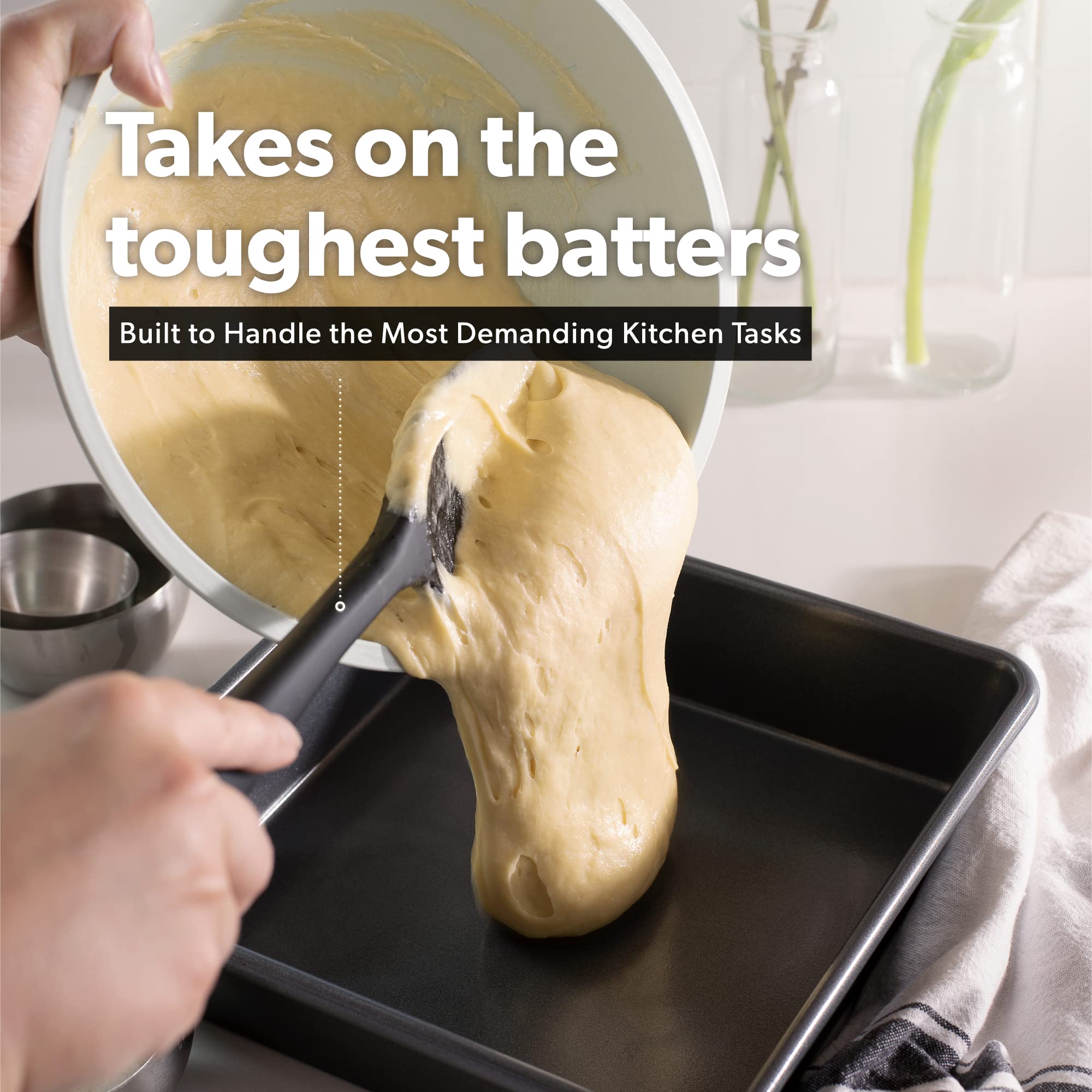 DI ORO silicone core design makes scraping quick and clean