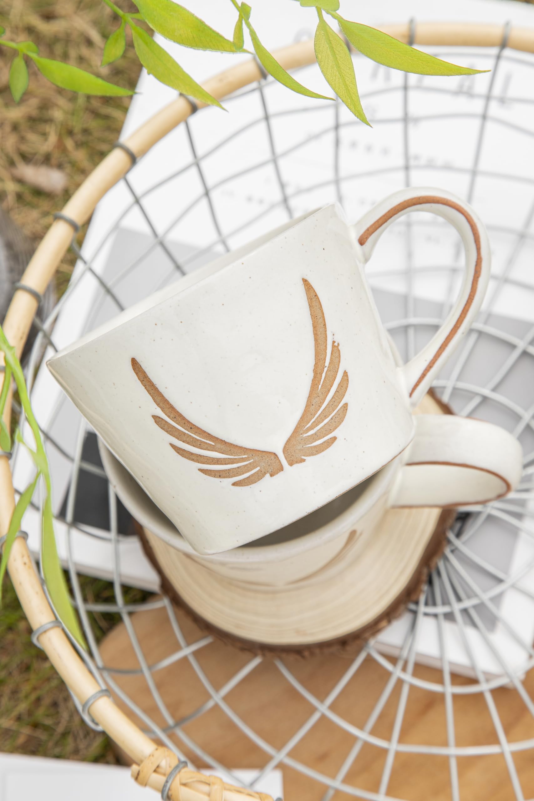 DIHOclub clay pattern giraffe print mug features natural surface texture
