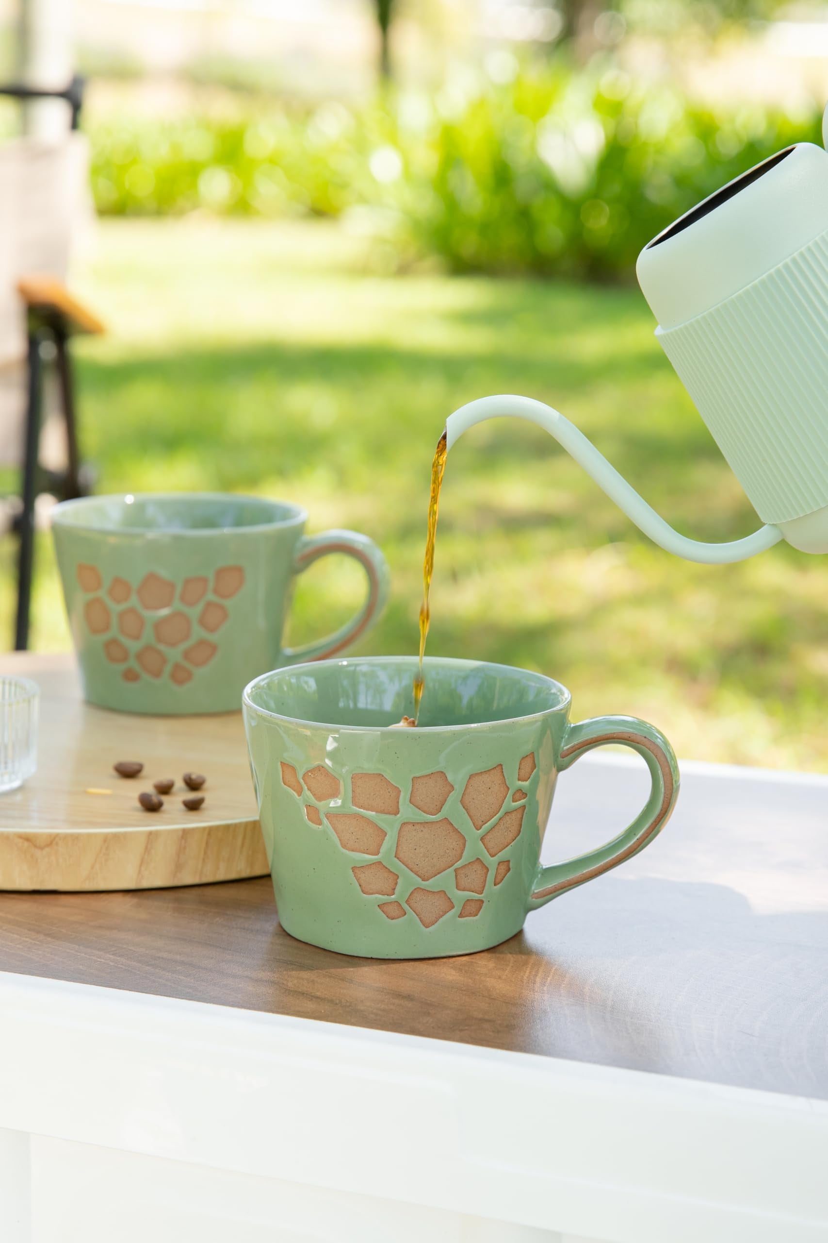 Versatile for daily rituals from coffee breaks to relaxing tea sessions