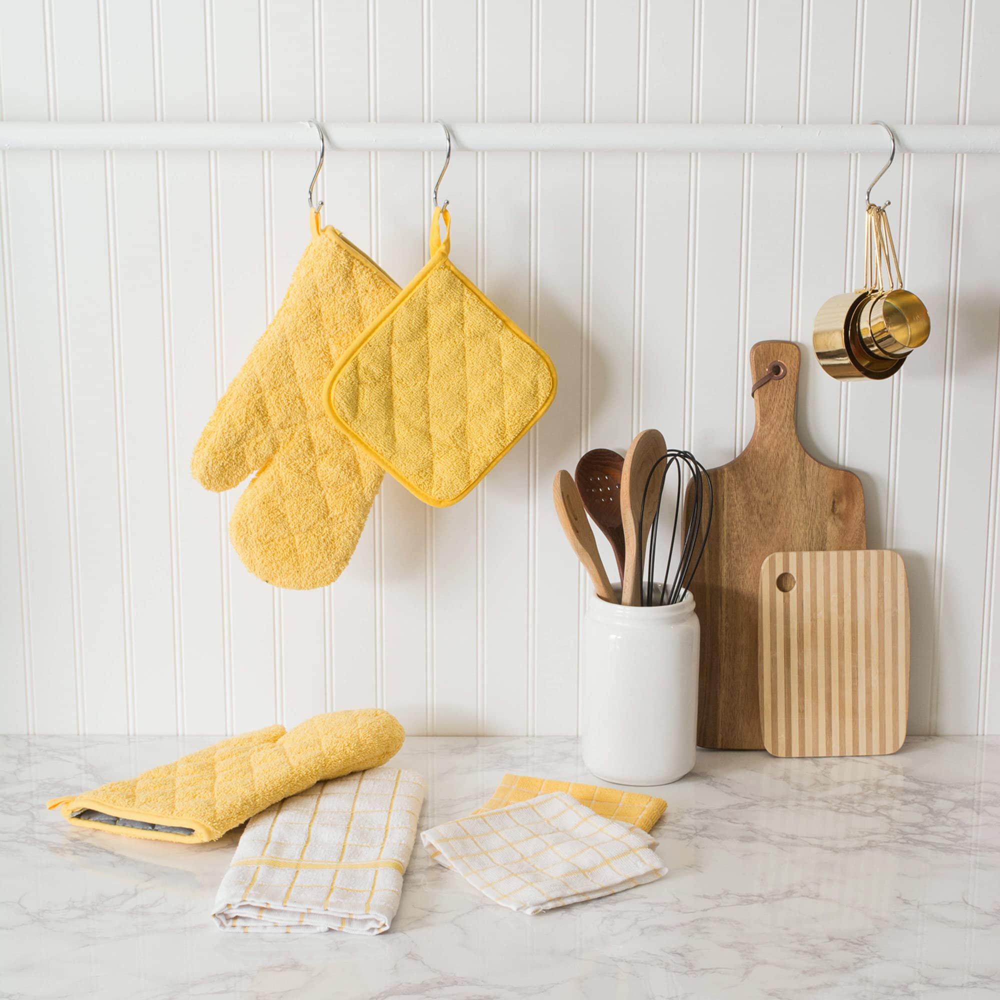 DII Basic Terry Windowpane set absorbs spills quickly and leaves surfaces lint-free