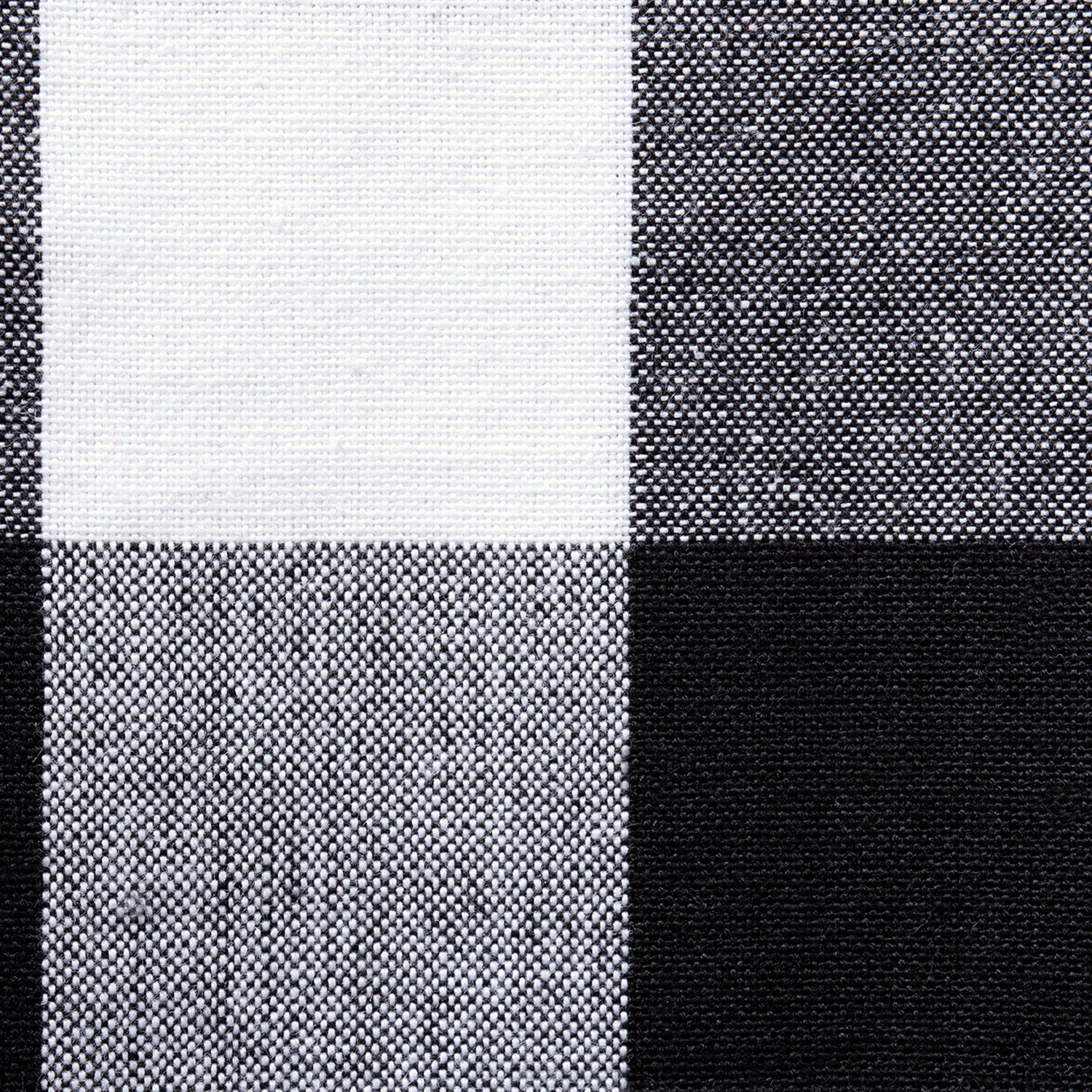 Close-up of the runner's stitched hem detail