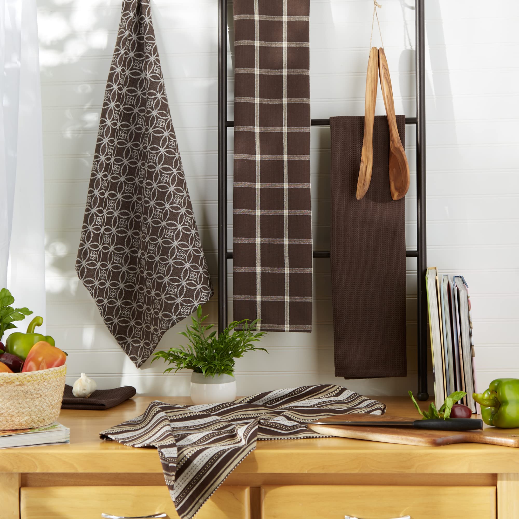 DII dishtowel close-up cotton weave highlighting ultra-absorbent fabric
