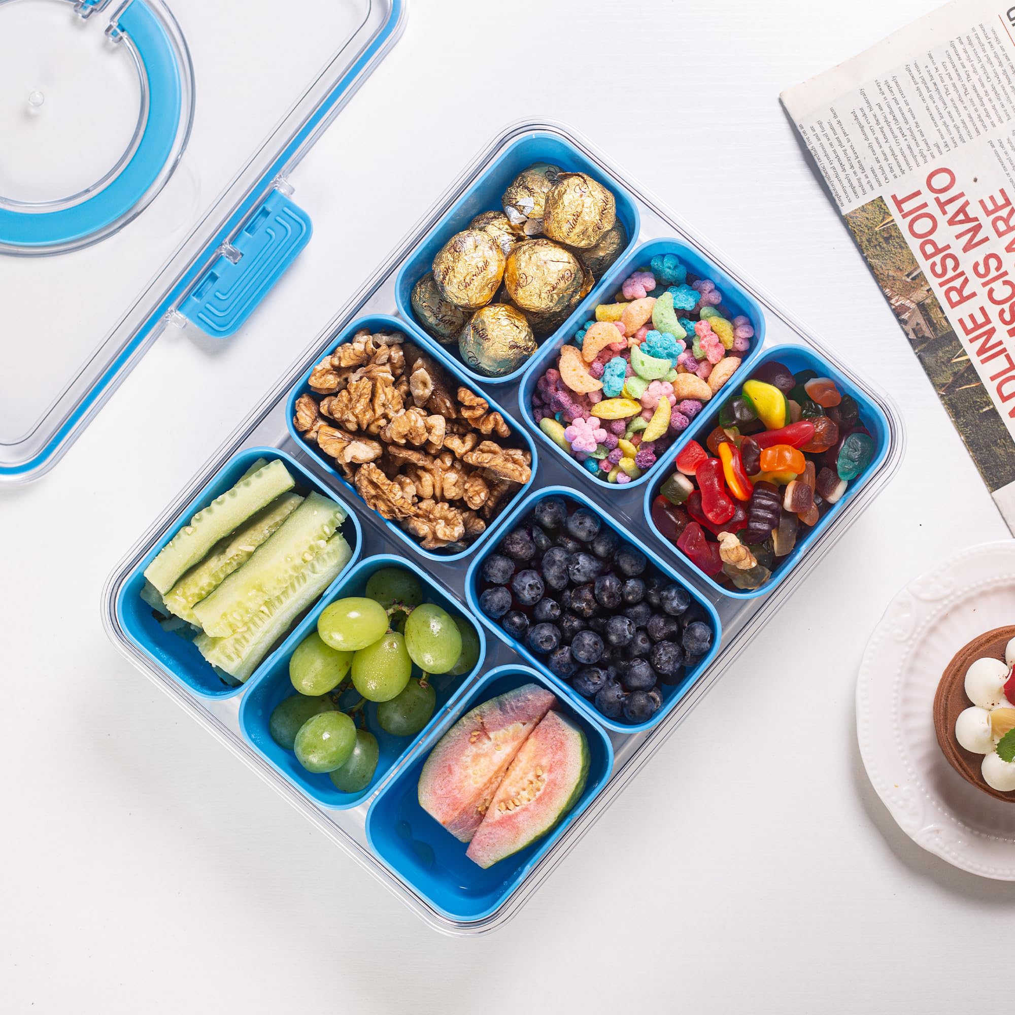 Dingerjar eight removable compartments keep snacks visible for quick, easy access.