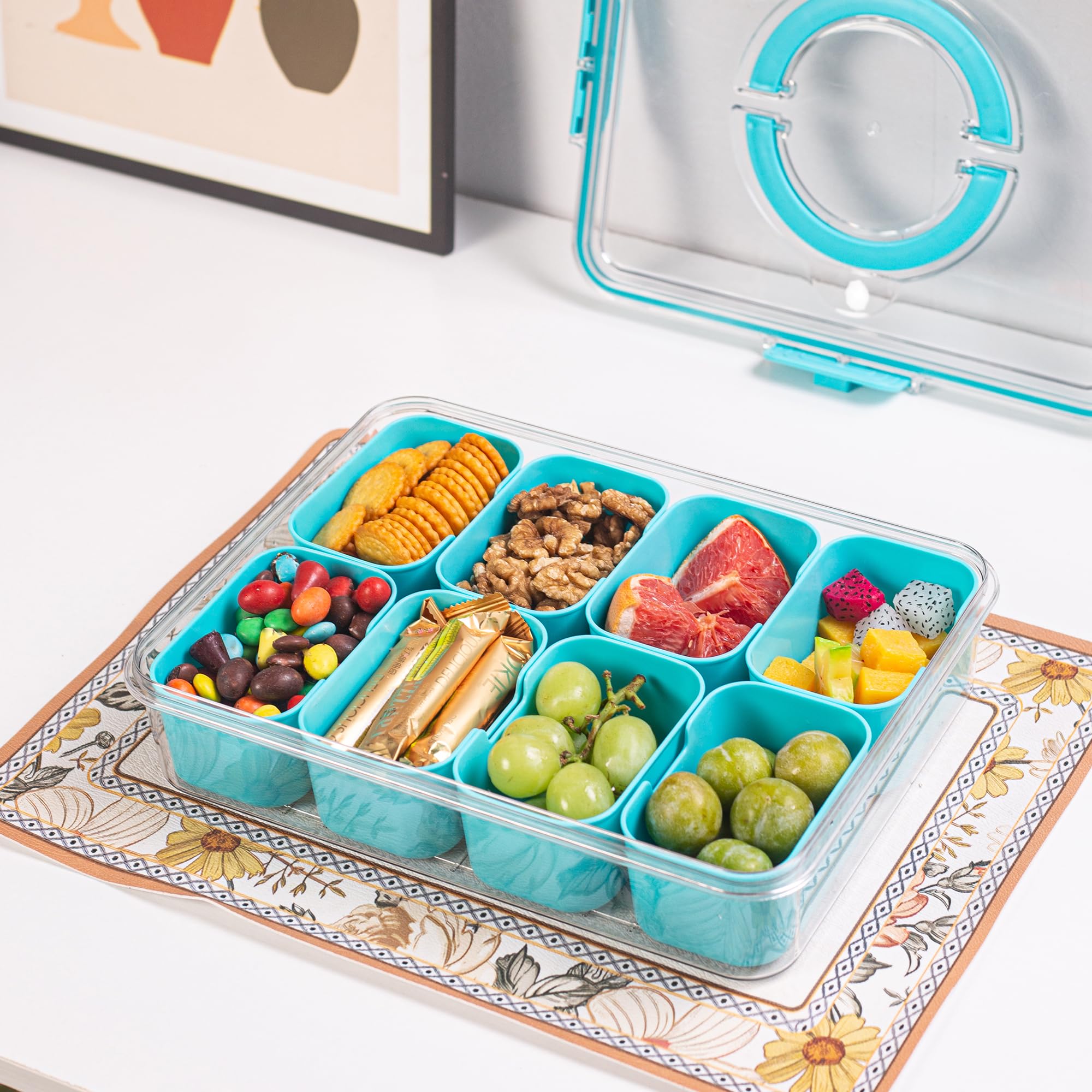 Dingerjar Snackle Box with Handle enables portable entertaining anywhere