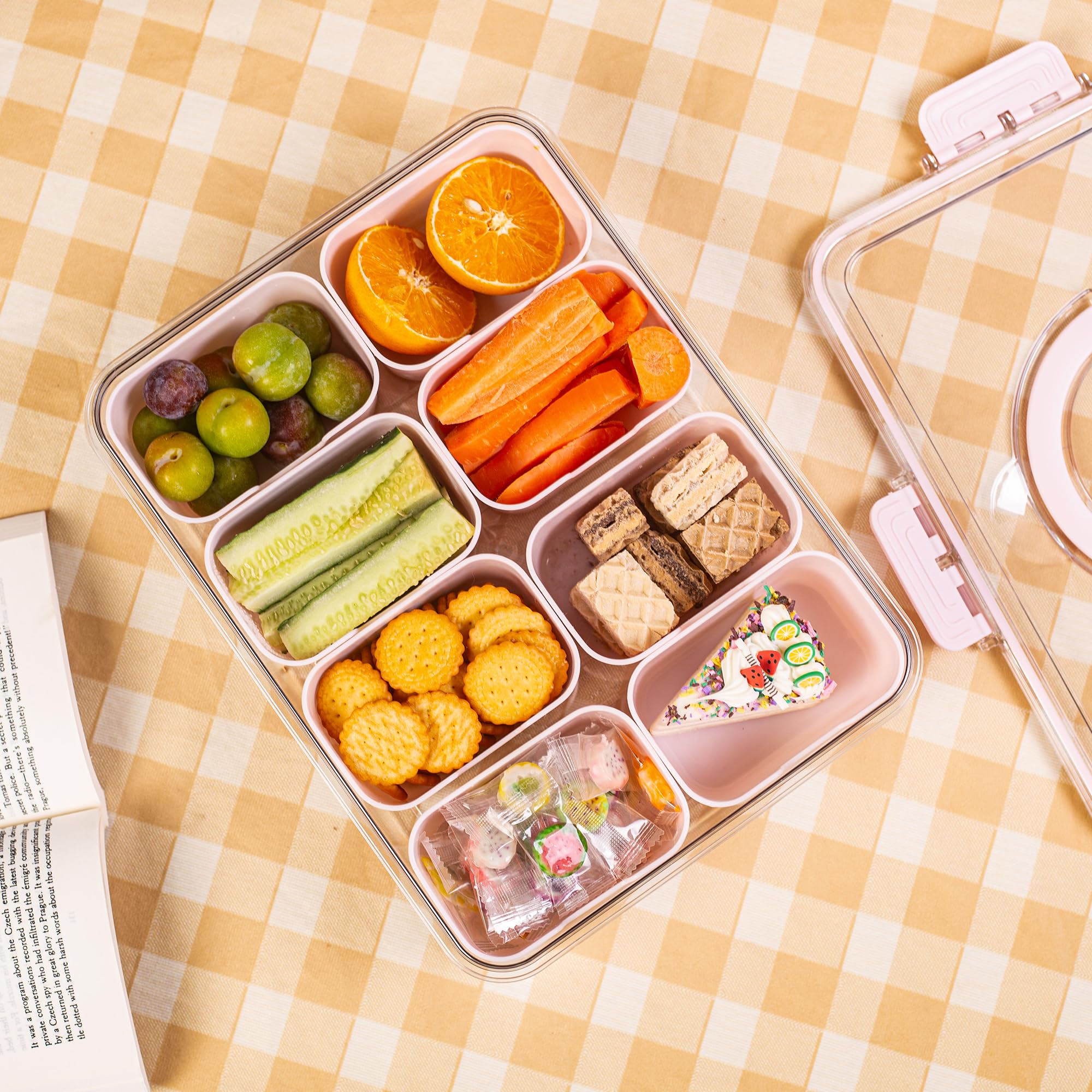 Dingerjar Snackle Box portable handle aids on-the-go snacking