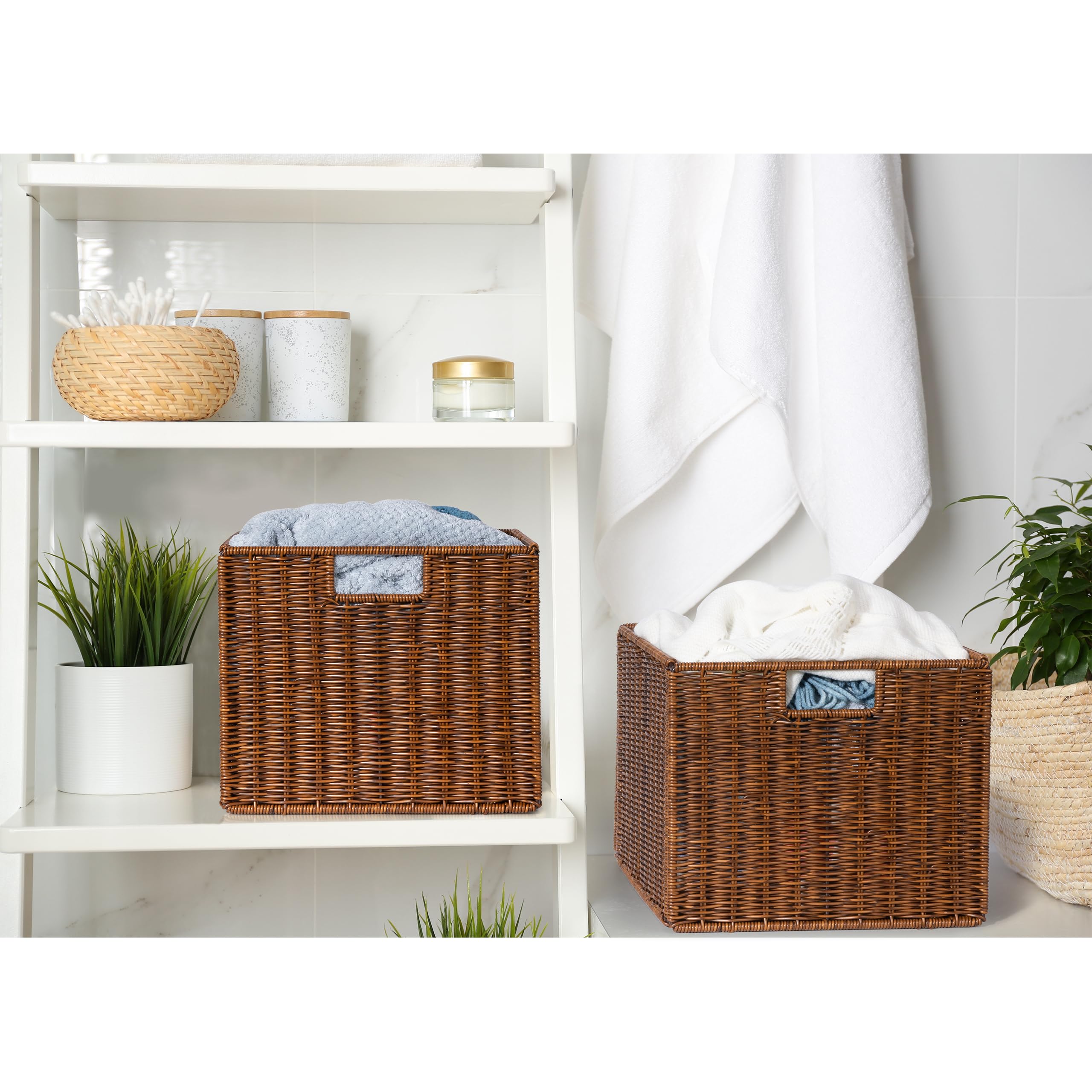 DINGTAI pantry-organization basket keeping dry goods neatly arranged.