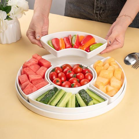 Dizada tray shown as dishwasher- and microwave-safe.