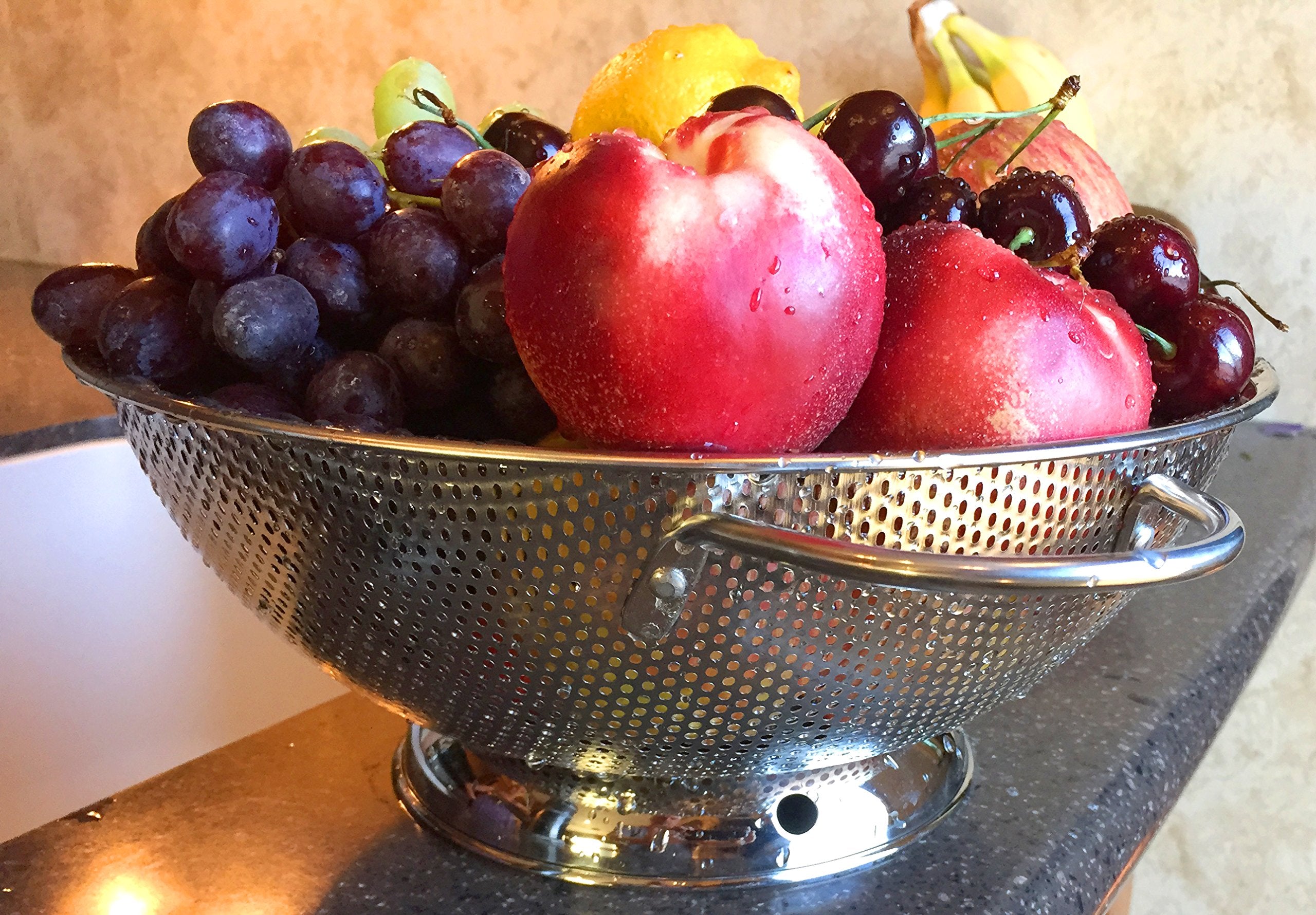 DLD colander rinse grains and pasta without losing shape.
