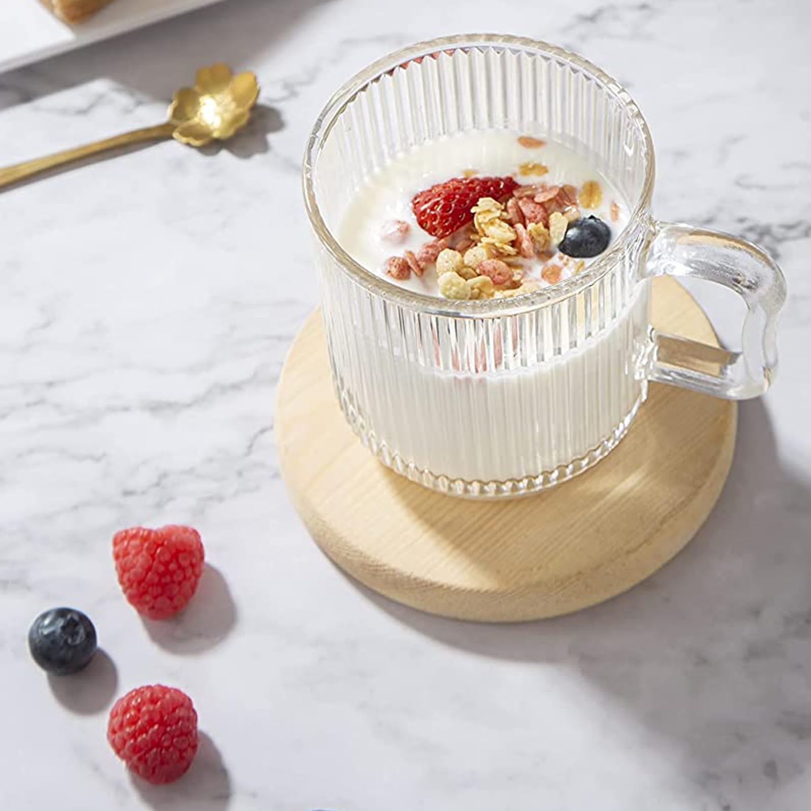 DM Design Master dishwasher-safe glass mugs for easy clean-up.