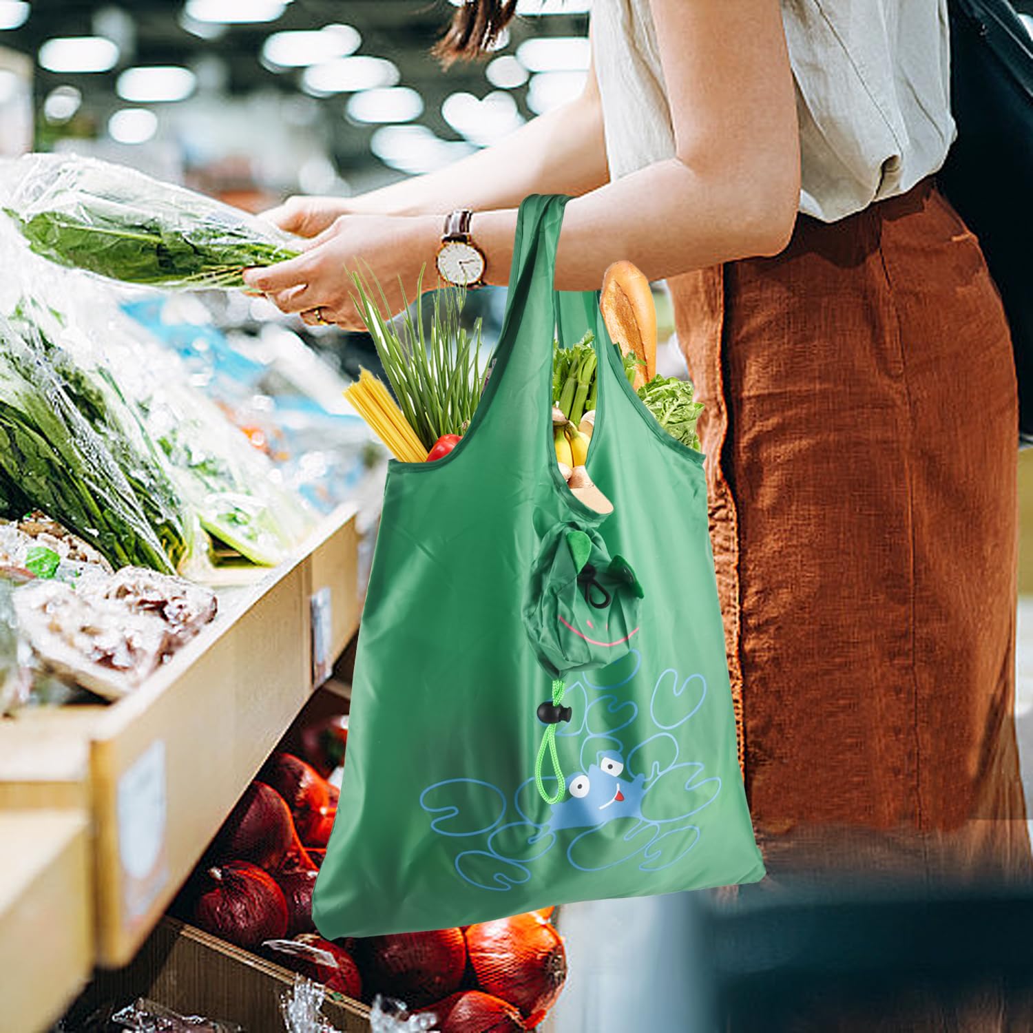 Dodkes lightweight polyester bags ideal for daily errands.