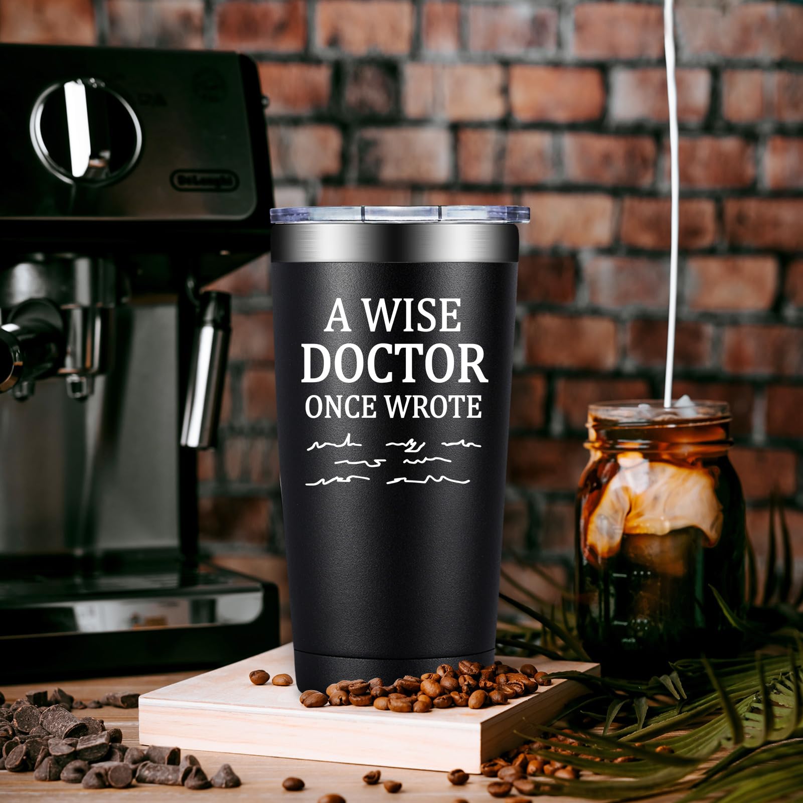 DOEARTE BPA-free tumbler for safe daily hydration.