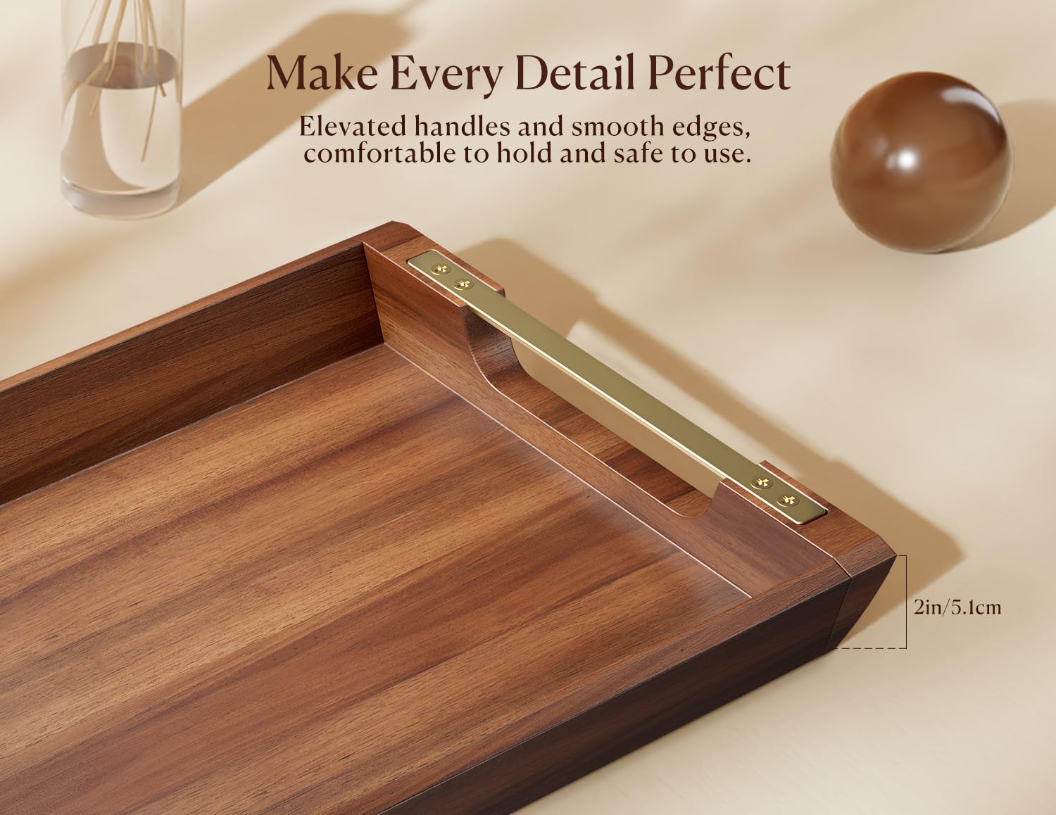 Dofira tray with raised edges keeps drinks secure during service.