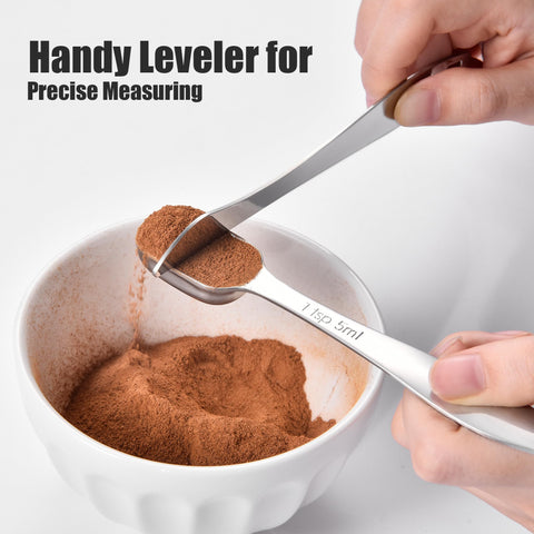 Doosu leveler helps trim excess for precise portions.