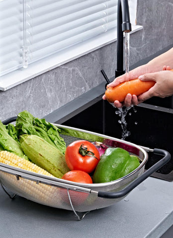 DOPMEP dishwasher-safe colander simplifies cleaning after meal prep.