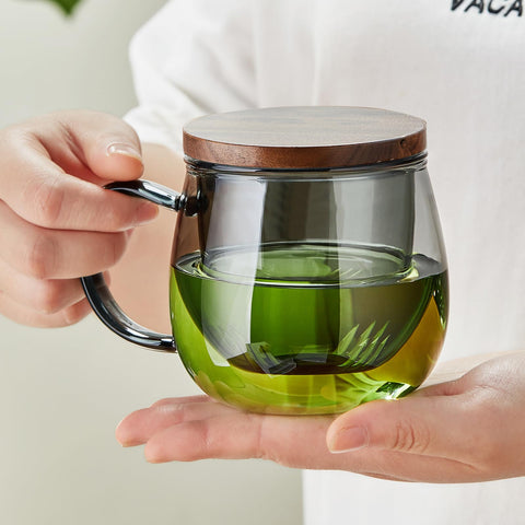 DOPUDO glass cup ready for dishwasher cleaning after tea time.
