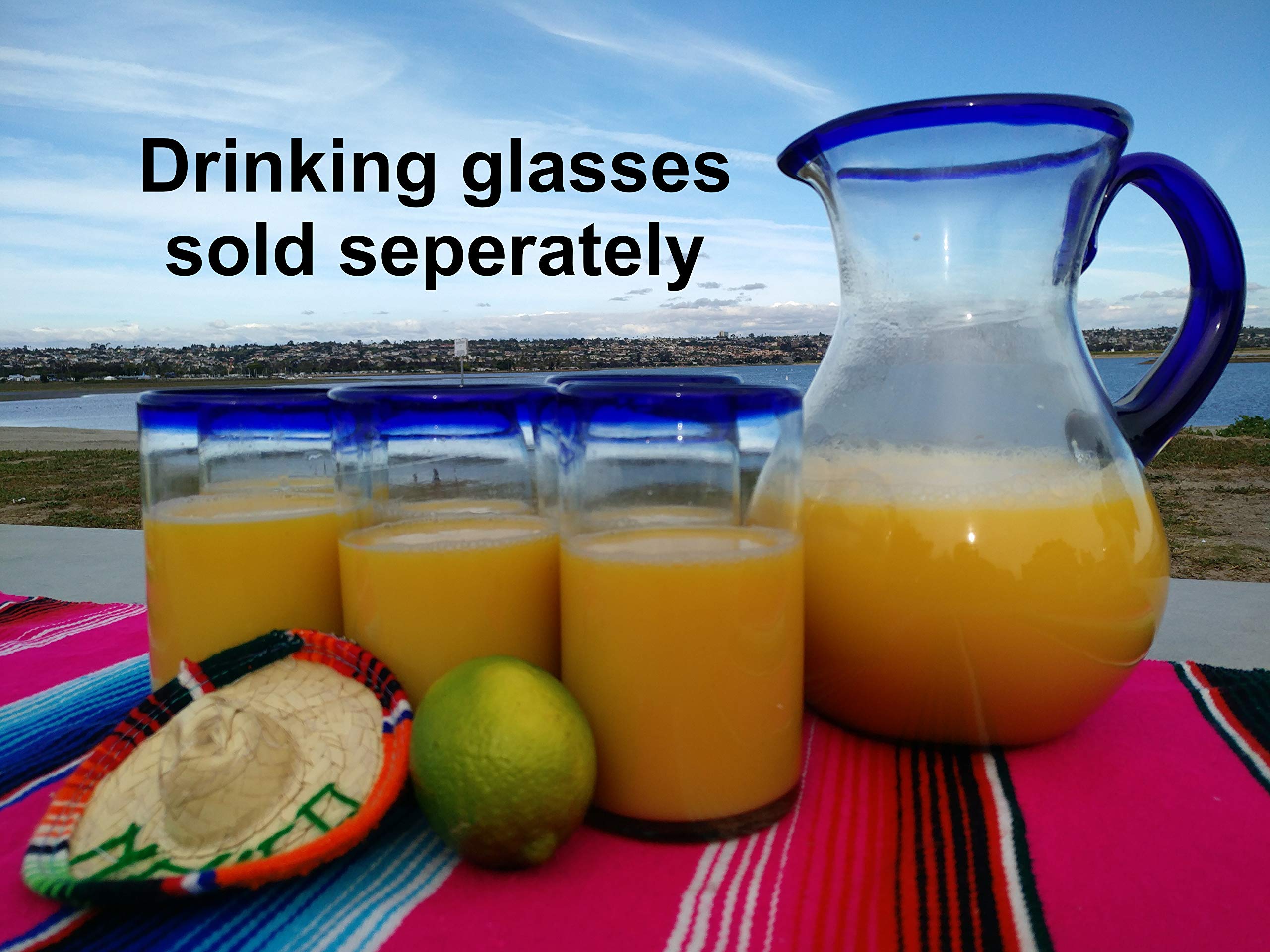 Dos Sueños pitcher made from recycled glass for eco-friendly style