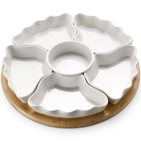 DOWAN 360° rotatable tray allowing quick access to snacks.