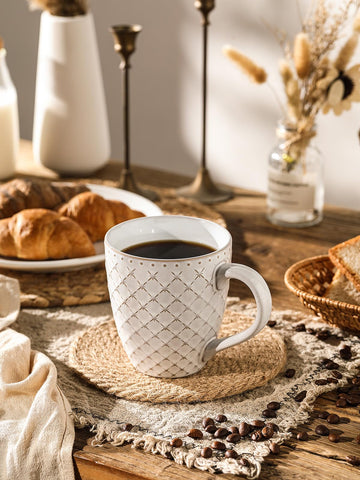 DOWAN embossed coffee mug set suits gift occasions and everyday rituals.