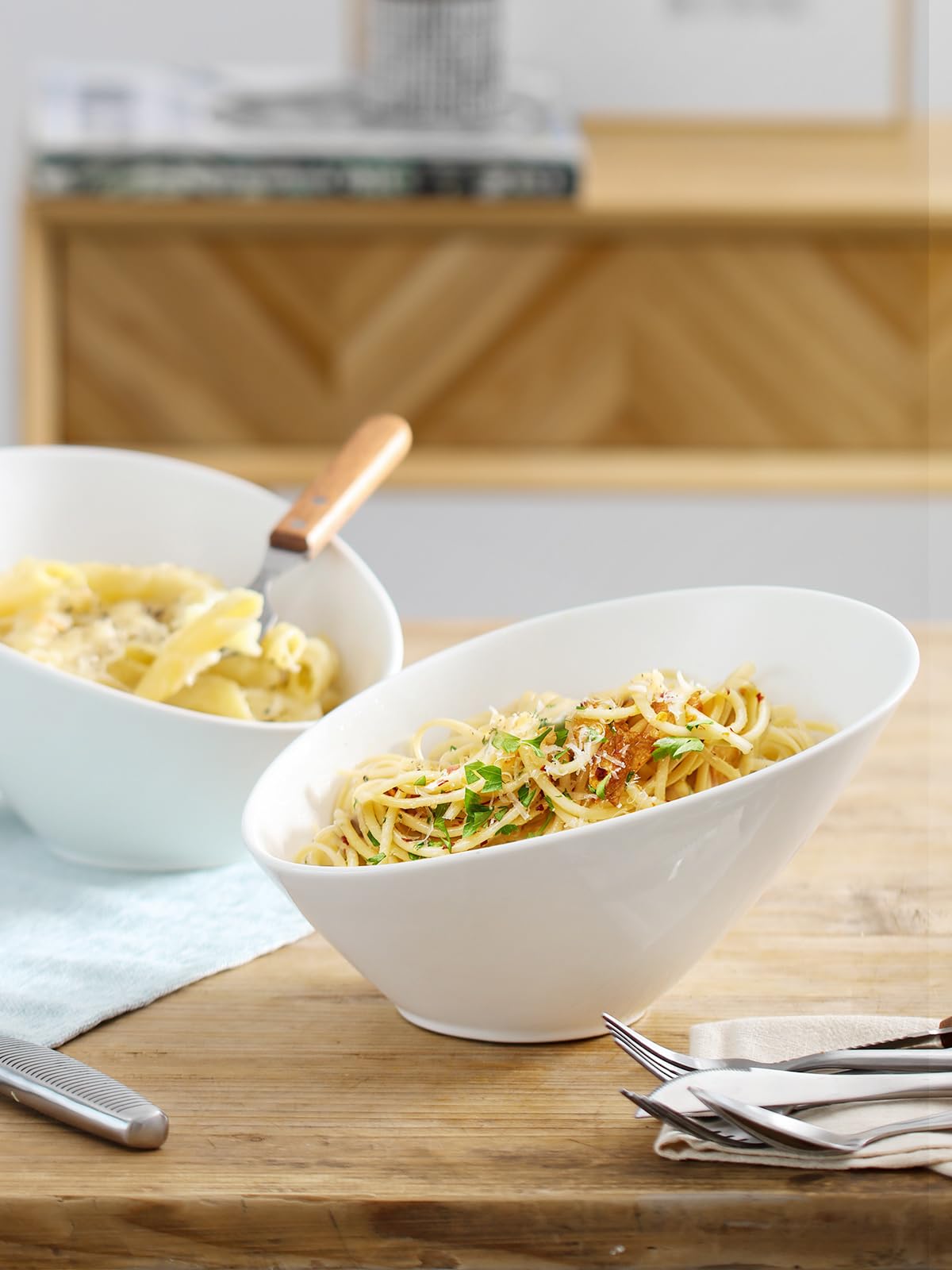 DOWAN nesting-design bowls save kitchen storage space.