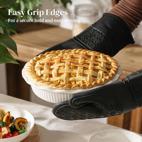 DOWAN oven-safe pie dish suitable for oven use and serving.