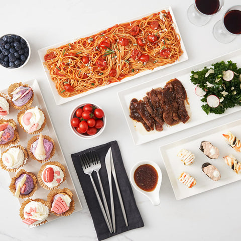 Dowan rectangle plate for desserts, perfect on a dessert table.