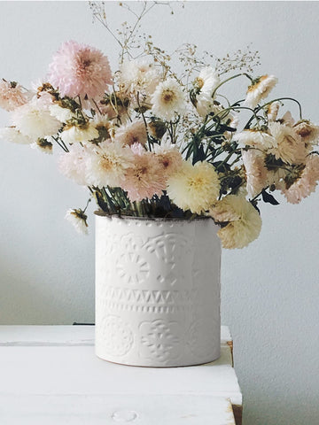 DOWAN countertop utensil holder as a gift for weddings or housewarmings