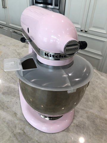 DR ORGANIZER ingredient door allows adding eggs and liquids while mixing
