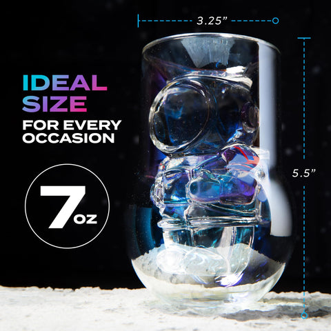 Double-wall insulated Dragon Glassware glasses create a floating effect while preserving temperature.