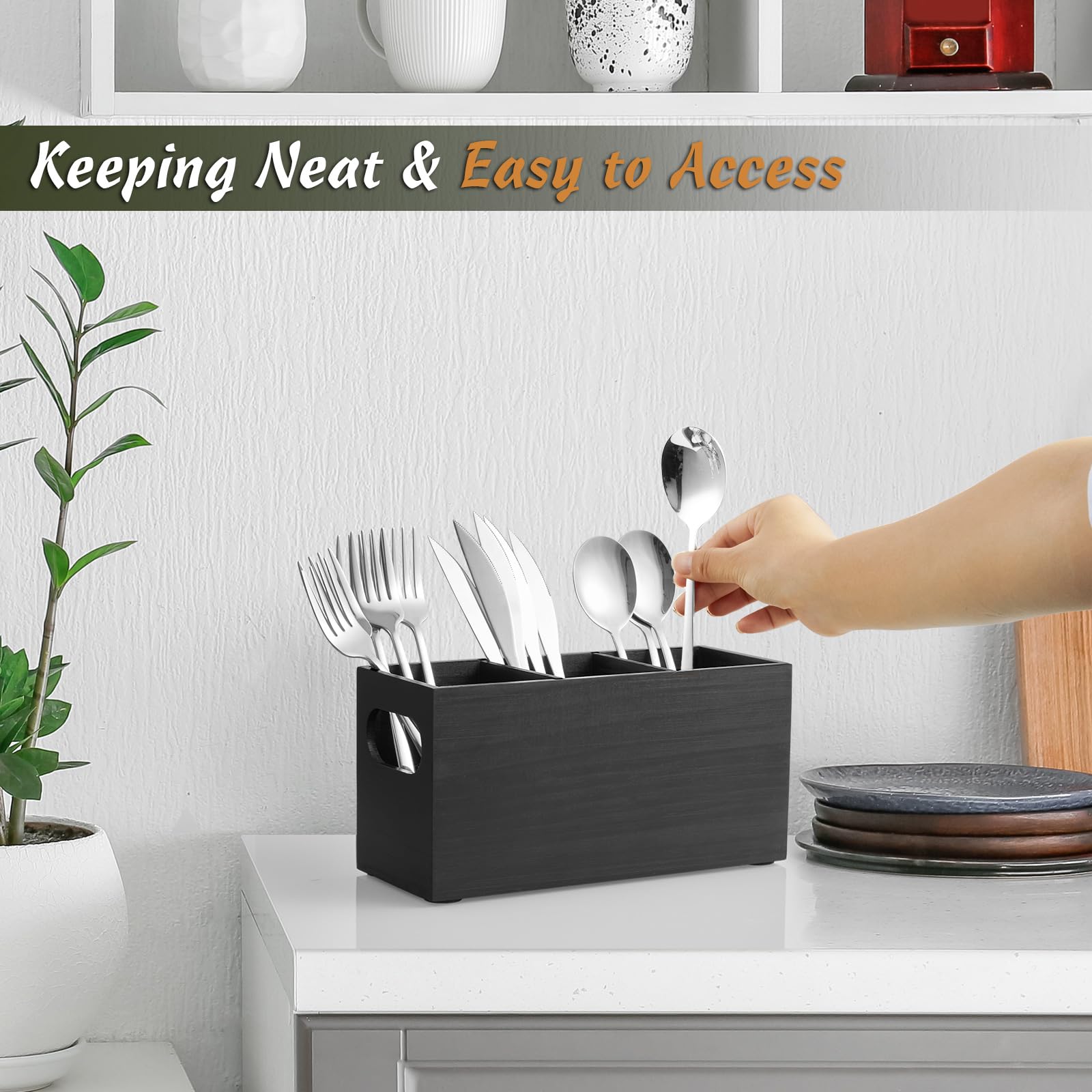 DRASTAR cutlery organizer with removable dividers for flexible arrangement.