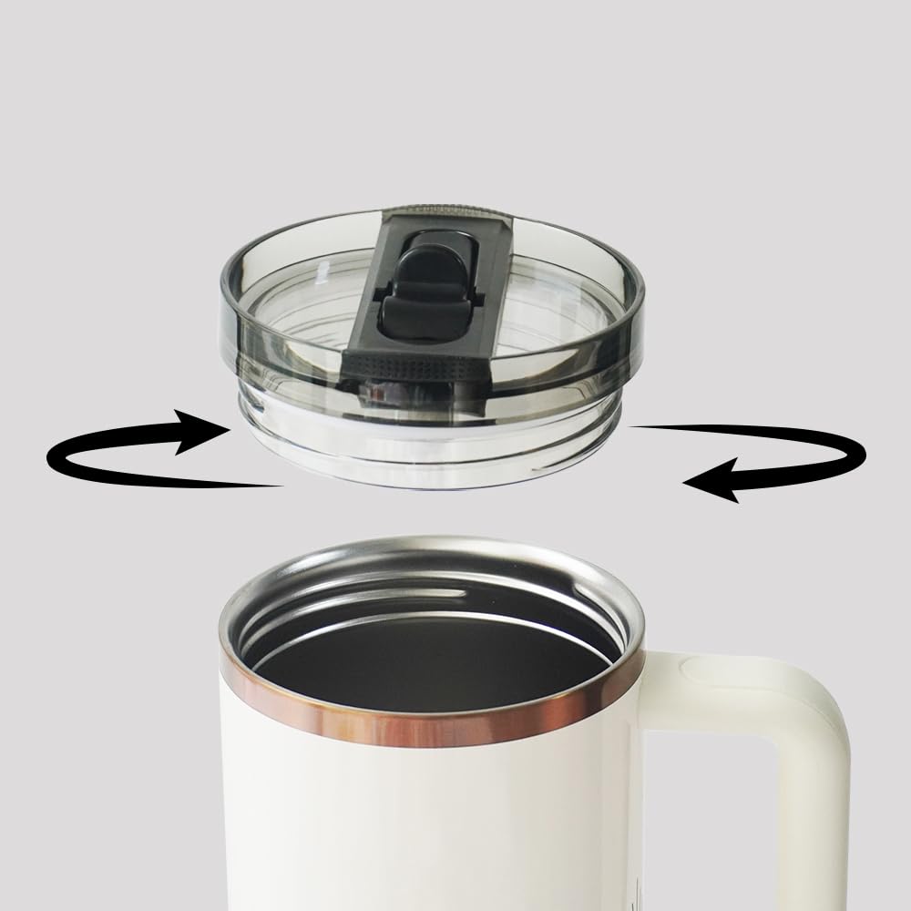 Dreamfocus leak-proof lid in action, prevents spills during travel.