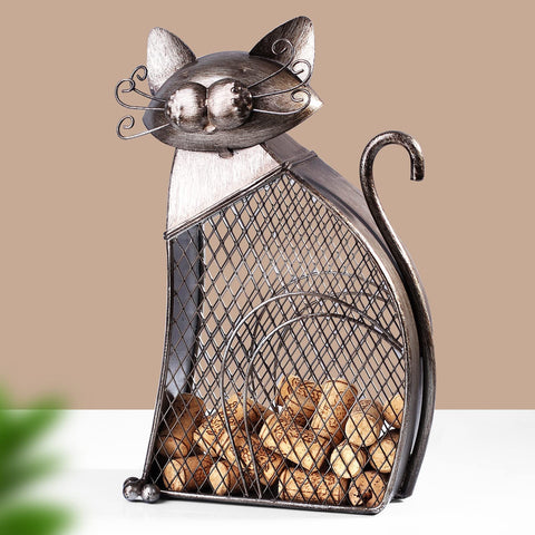 Drincarier cat decor doubles as a stylish shelf accent.