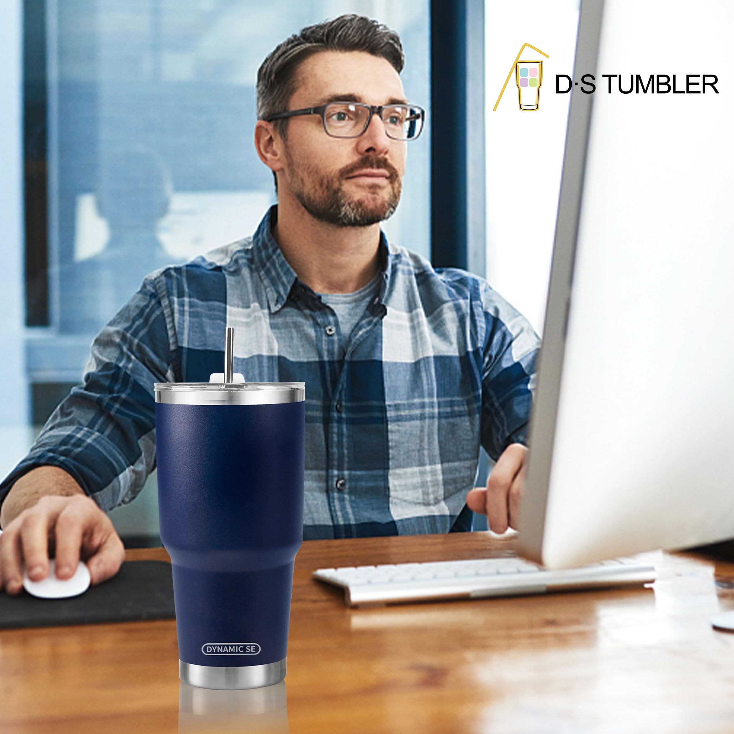 D·S double-wall insulation preserves cold drinks longer on the go.