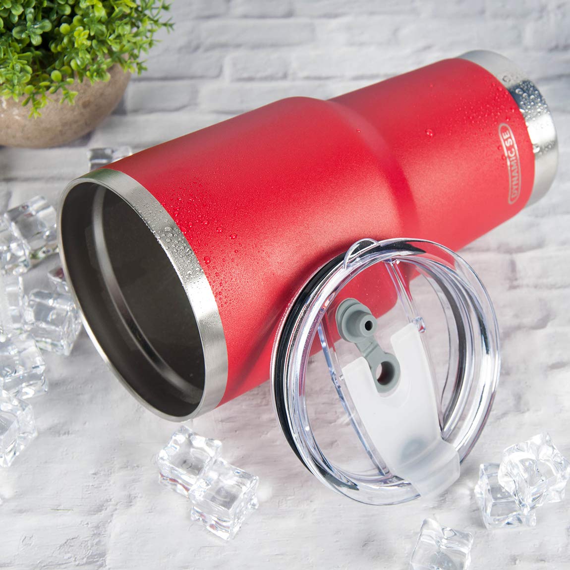 D·S 30oz red tumbler features no-sweat design for a dry grip