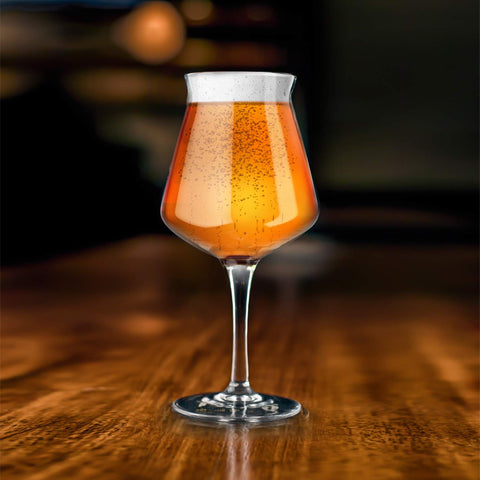 Du Vino Nucleated Teku 3.0 glass aroma capture for beer tasting