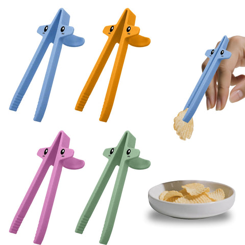 DWEHSHIELD finger chopsticks for gaming with snack grabber in action