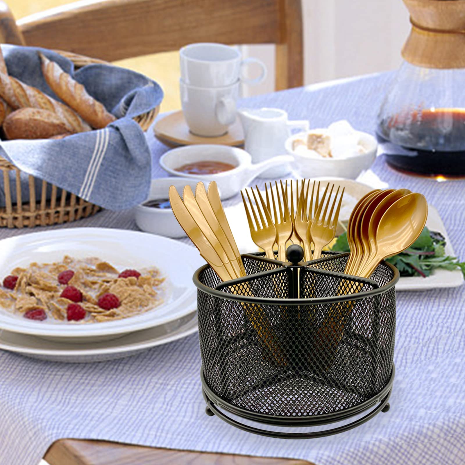 DysanVica potluck-ready organizer keeps utensils neat while traveling to events.