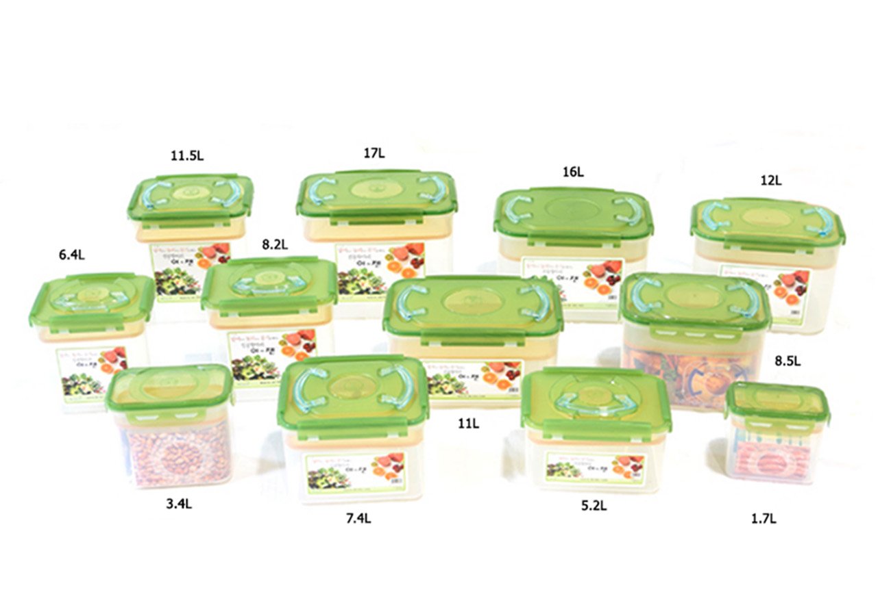 e-jen Premium Kimchi Container includes a press plate for consistent fermentation pressure.