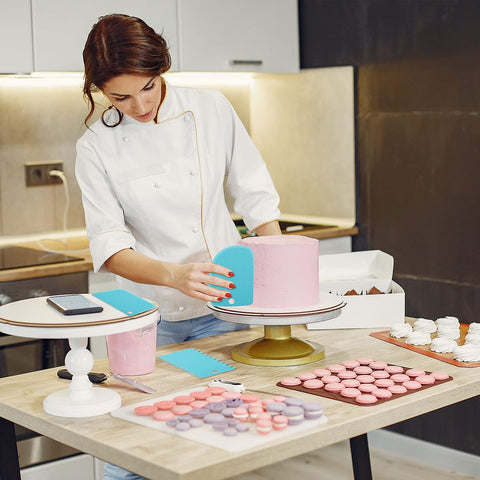Eaasty cake decorating kit perfect for birthdays and celebrations