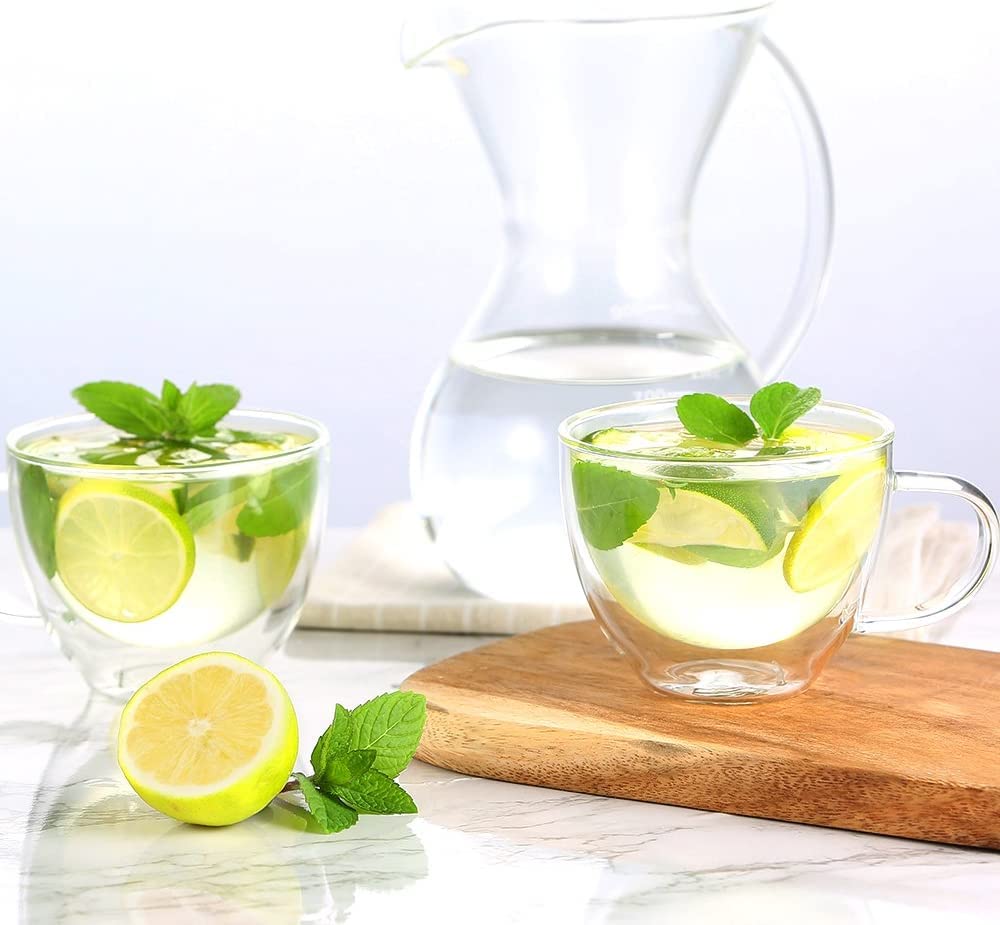 Ecooe heat-resistant borosilicate supports safe hot beverage pouring.