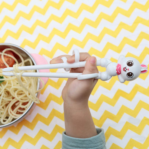 Edison Friends Rabbit White Chopsticks silicone-rings example demonstrates adjustable grip as skill builds