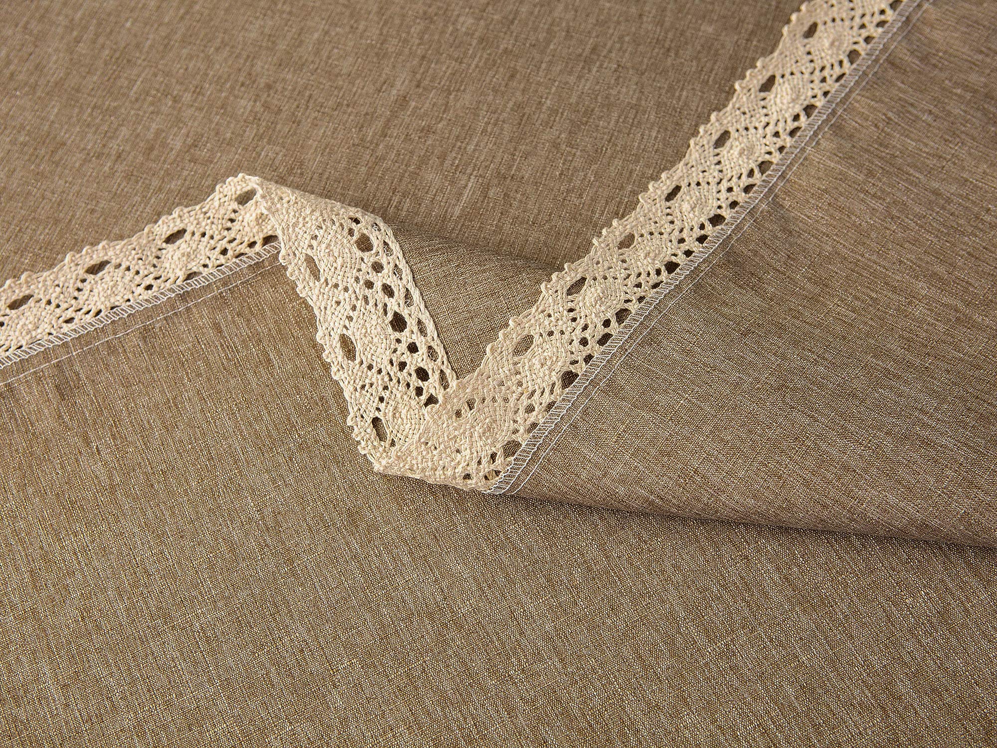 Heavyweight polyester provides durability and easy care for busy tables