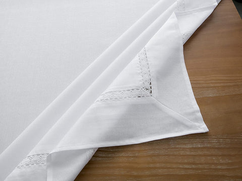 EHouseHome machine washable table cloth for quick care.