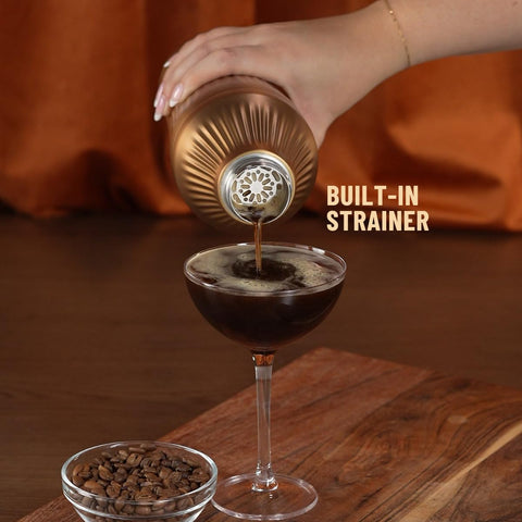 Elevated Craft Diamond Edition shaker measuring top enables accurate pours