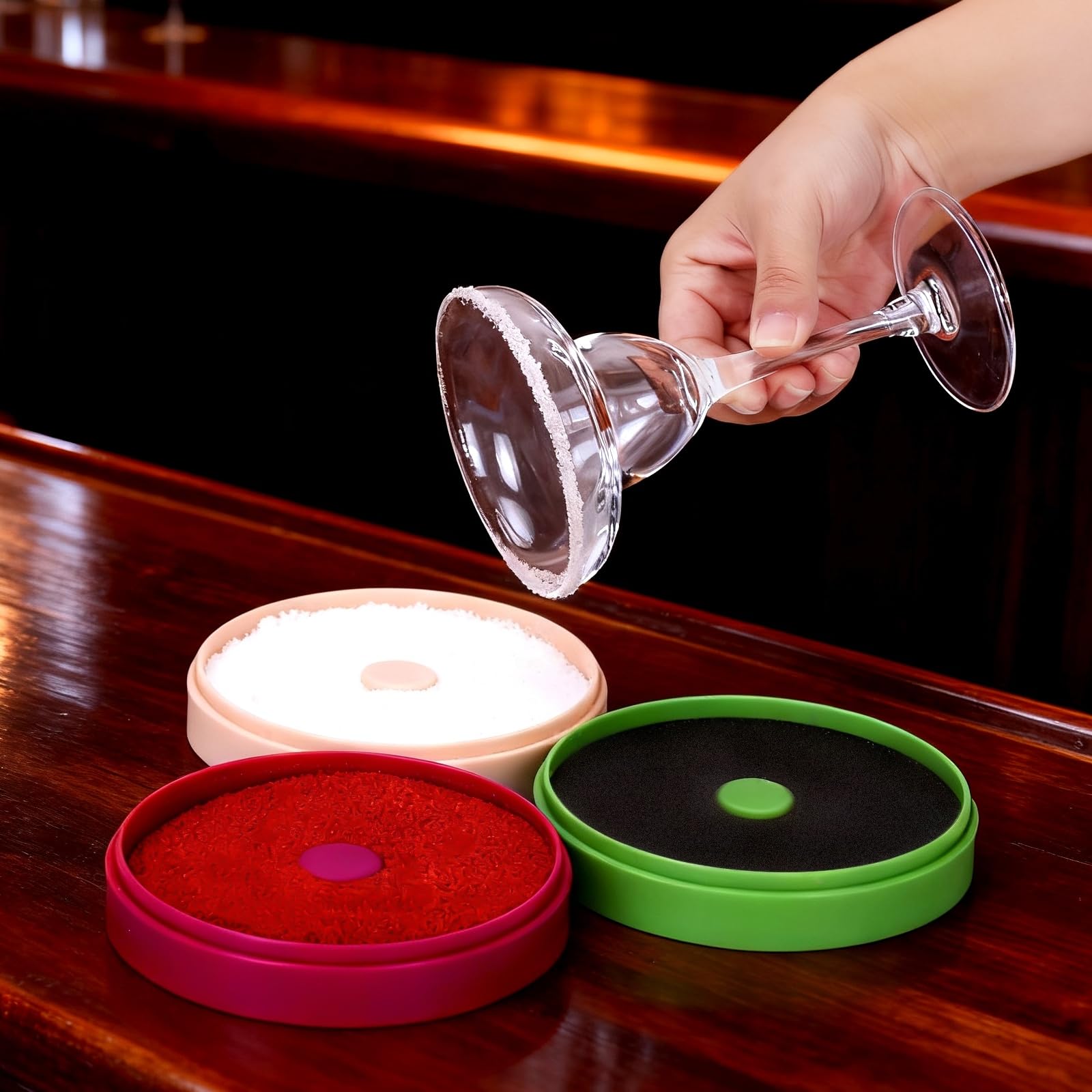 ellrkr removable-dishes-easy-clean emphasizes quick maintenance after busy service.
