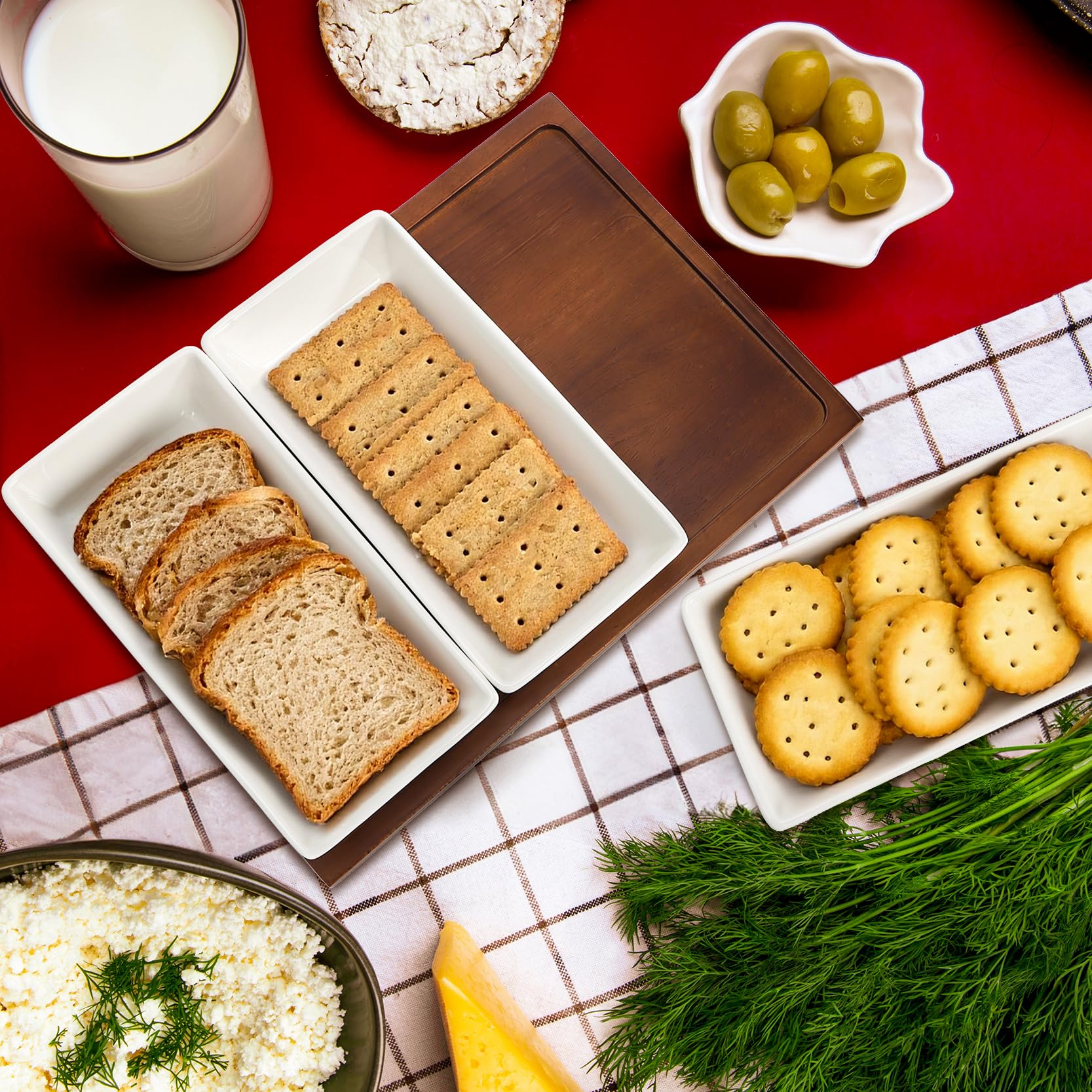 Elsjoy stackable bowls save space when not in use.