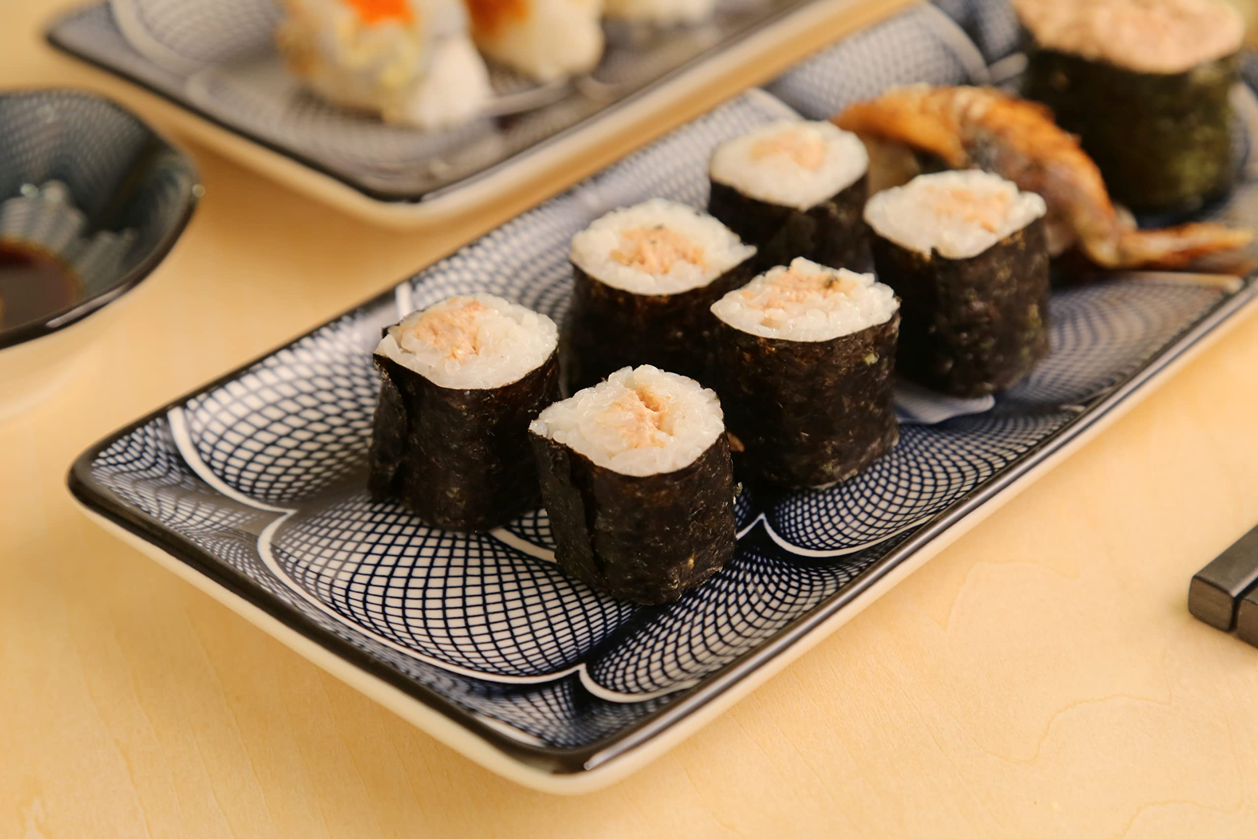 ELUSH chopstick holders included for tidy table setup.