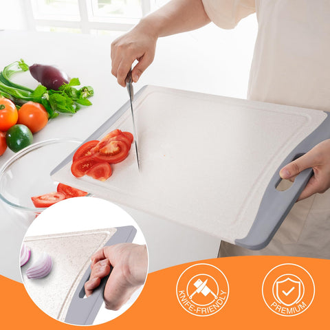 Empune medium cutting board suitable for herbs and small ingredients.