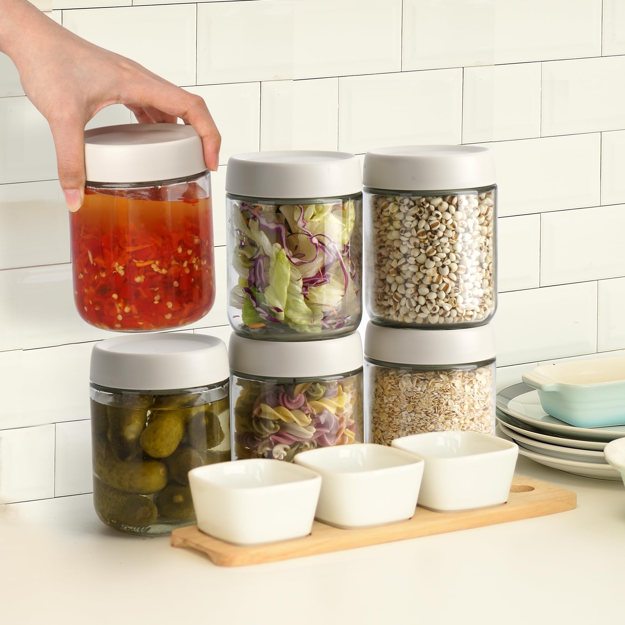 EONJOE sturdy mason-jar design adds timeless charm and durability.